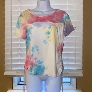 NWT beautiful, 8% spandex peep front junior top.